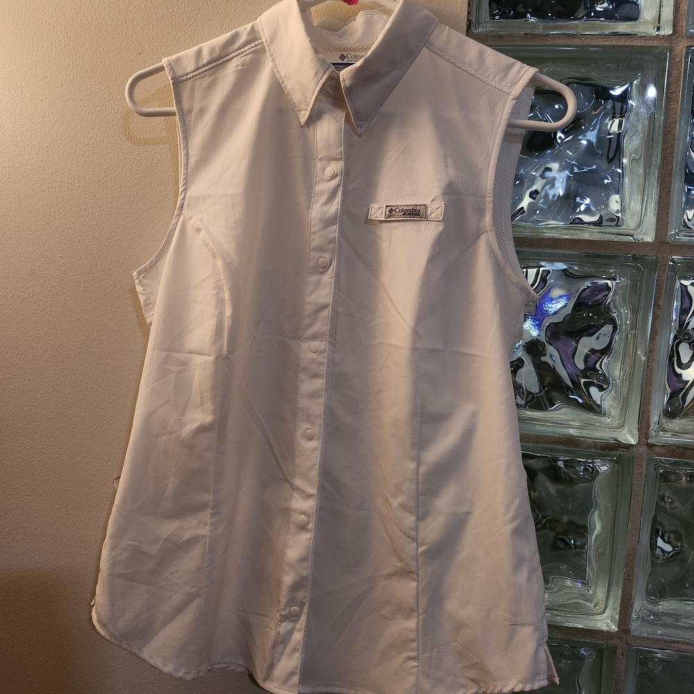 Columbia White Mesh-Lined Shirt